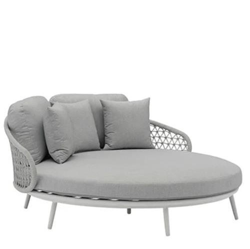 Our new design modern circular sofa - in hotels and outdoor spaces