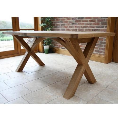 NATURAL WOOD DINING TABLE WALNUT